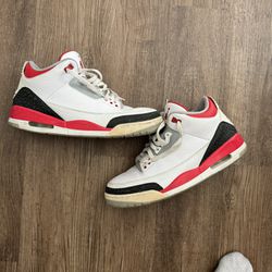 Nike Air Jordan Fire Red 3s