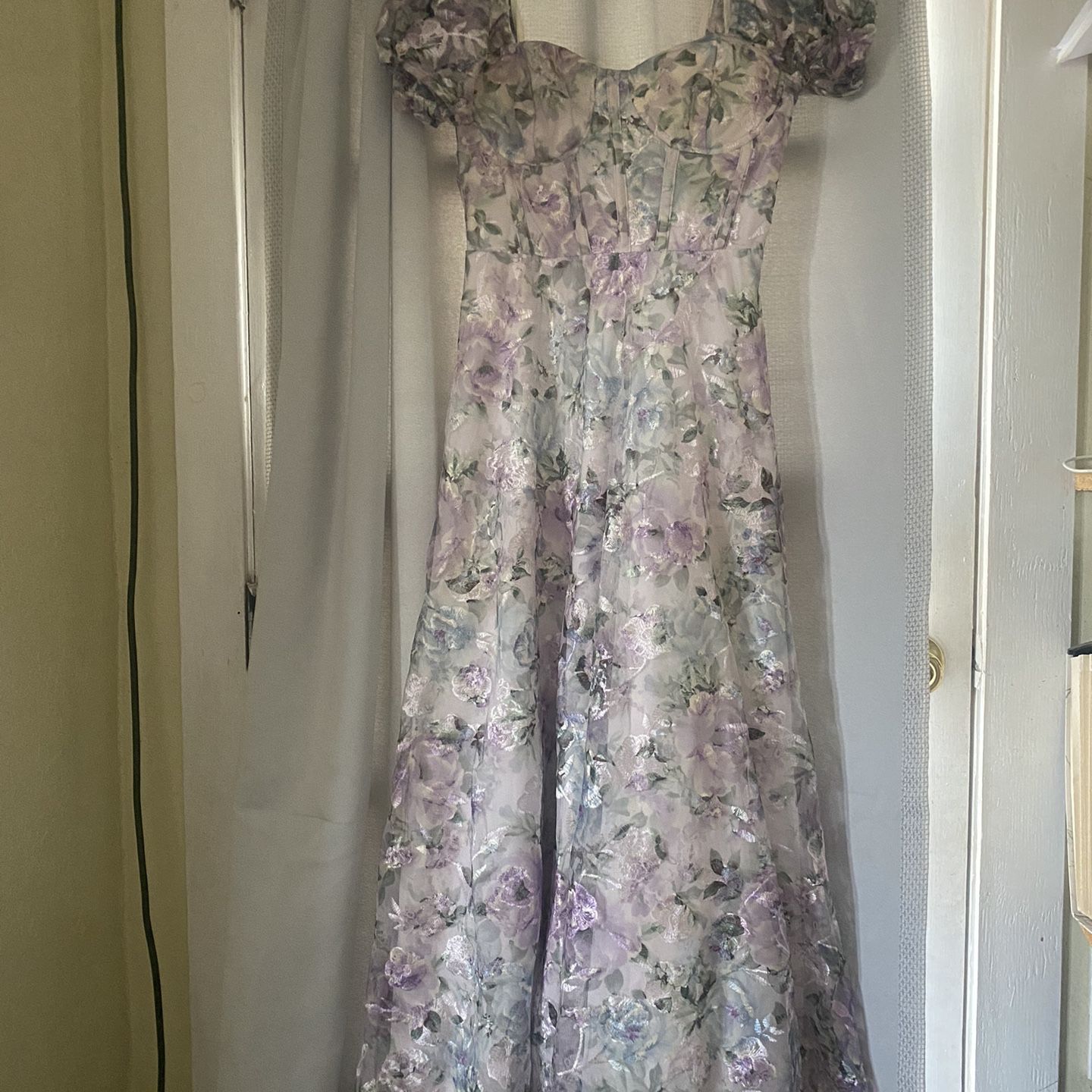 Floral Gown- Great For Weddings/ Special Occasions & Prom 