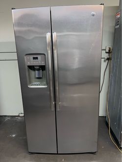 🔥 GE 36” SIDE-BY-SIDE REFRIGERATOR – STAINLESS STEEL – $650 🔥