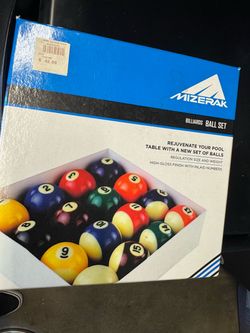 Billiards ball set