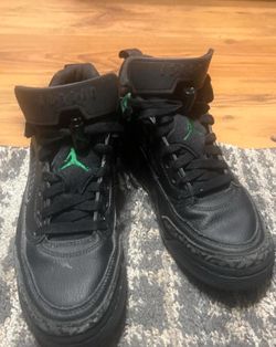 Jordan 1 mid se black toe green jump man sneakers