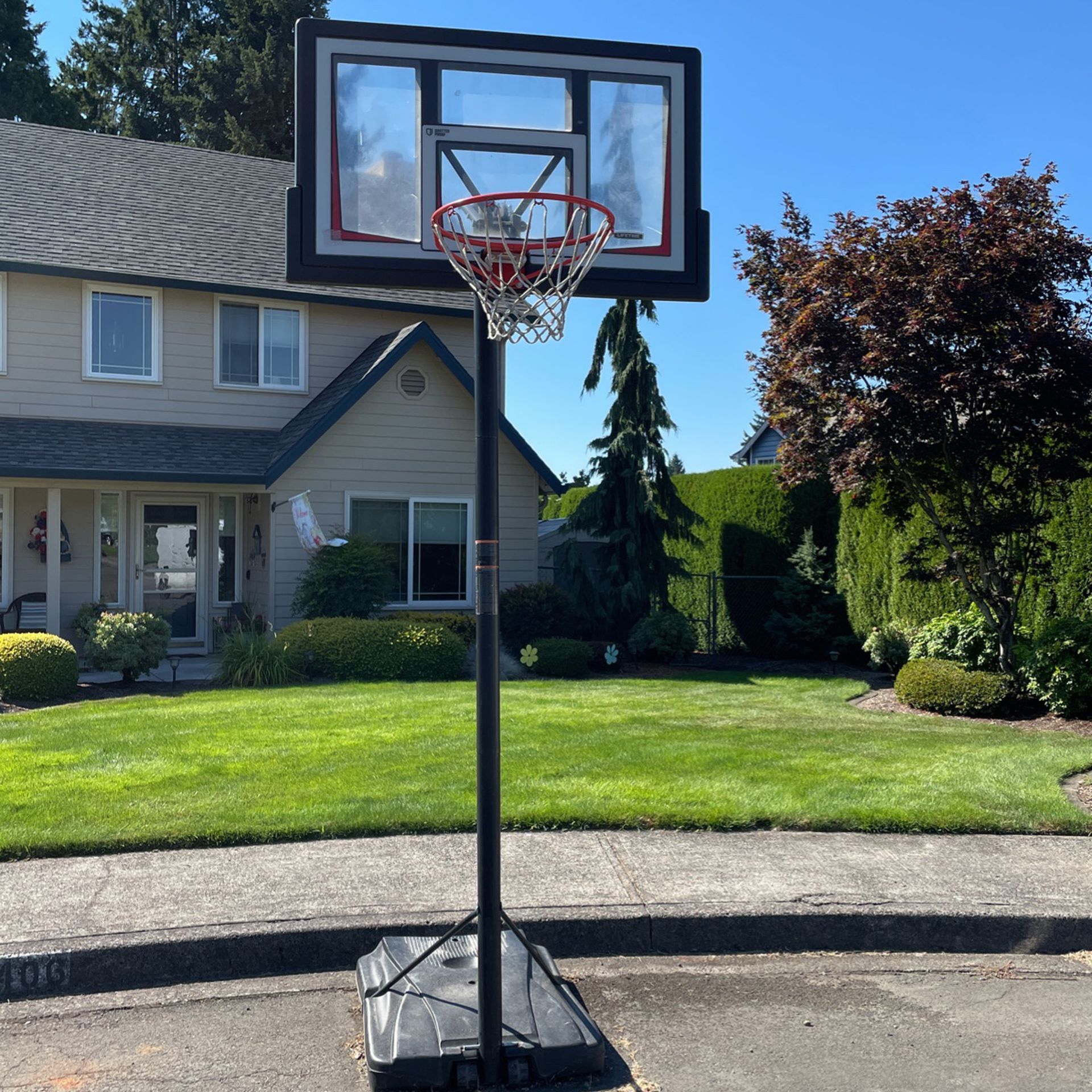 Lifetime Quick Adjust Basketball System