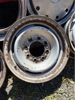 Chevy 5 Lug wheels and hub caps
