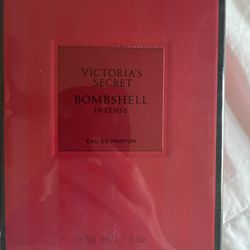 Victoria Secret Bombshell Intense Perfume