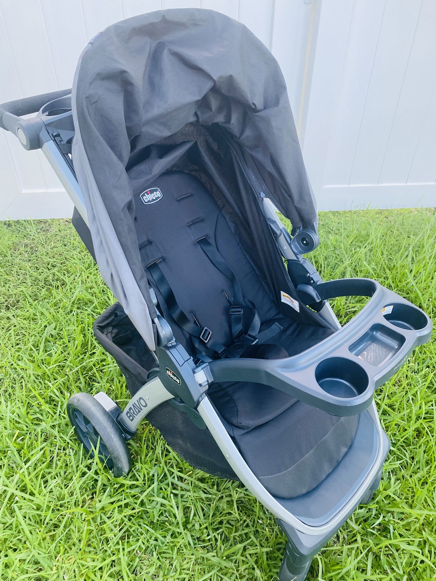 Chicco Bravo 3-in-1 Trio Travel System, I Bravo Quick-Fold Stroller | Camden/Black