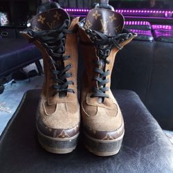 LOUIS VUITTON Men's Outland Monogram Boots (US 7 EU 37) item