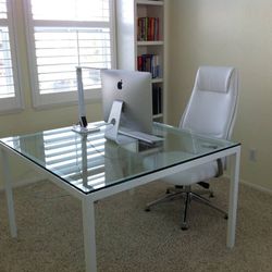 Room & Board Pratt Dinning Table