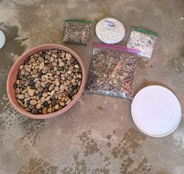 SUCCULENT PLANTING KIT WITH  LAZY SUSAN , TOOLS  &  ROCKS