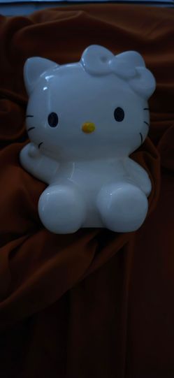 Hello Kitty bank