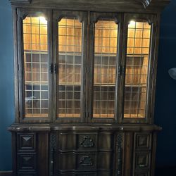 Bassett Furniture China Cabinet