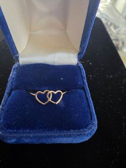 Thin gold wire ring
