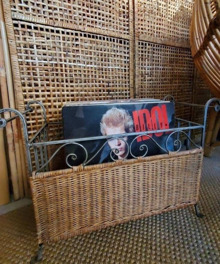 Wicker Iron Rack