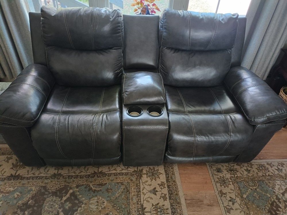 Power Reclining Loveseat
