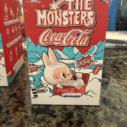 The monsters x Coca Cola Vinyl Series(Gift Delivery)