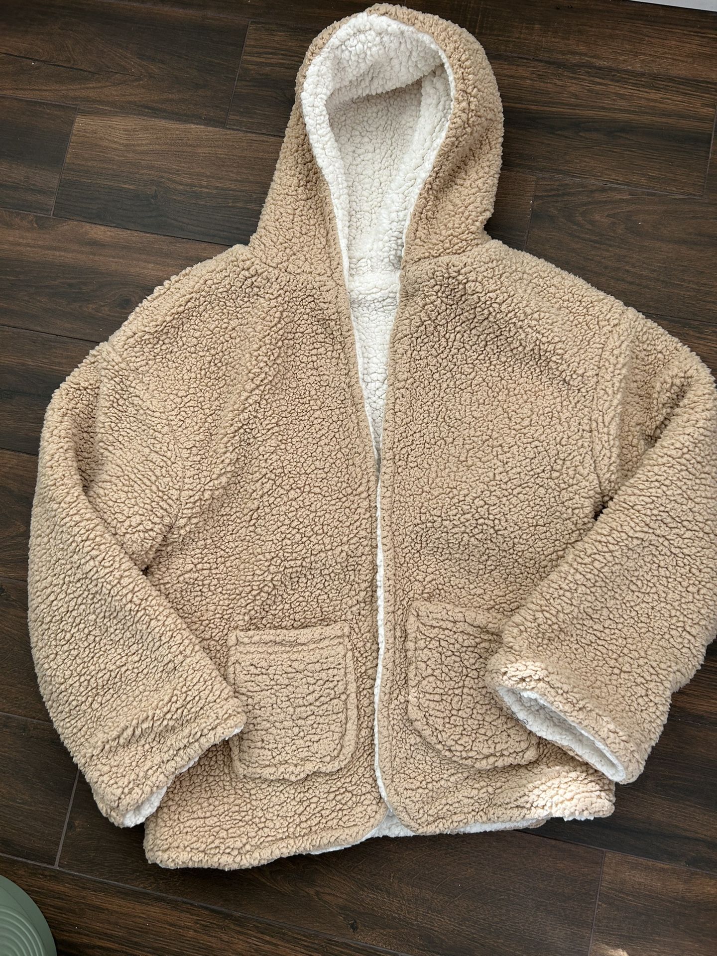 Women’s Sherpa Jacket 