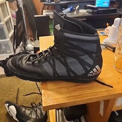 Adidas Men Pretereo Aq3291  Size 10 . 1/2
