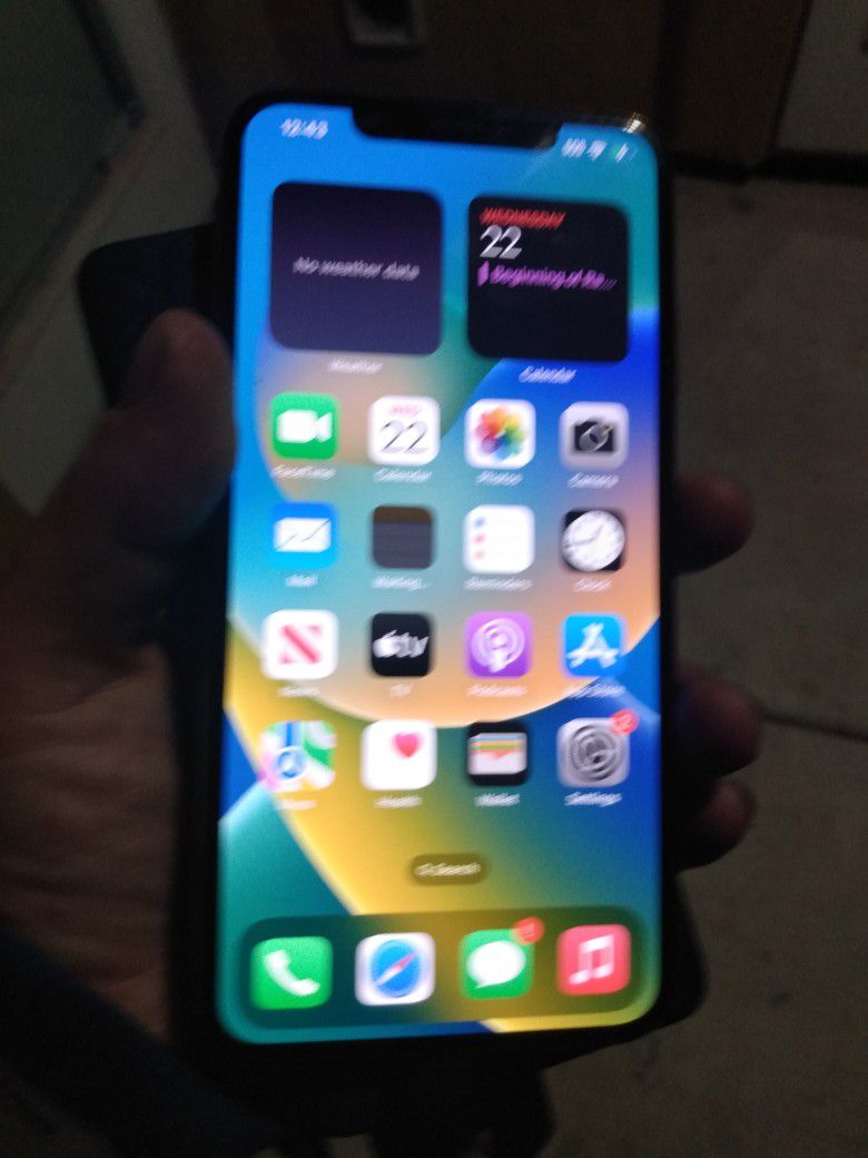 Fully Unlocked Apple iPhone XS Max 64gb
