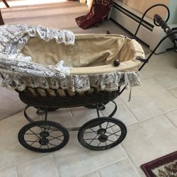 Antique  Doll Carriage 