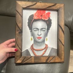 Frida wooden Frame