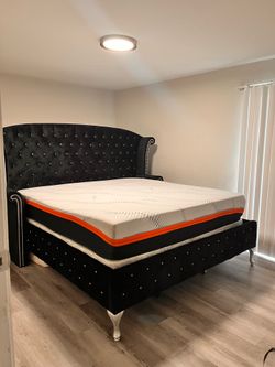 King Bed with Mattress