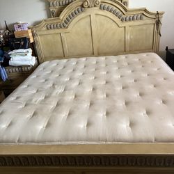 French Provincial Baroque King Bedroom Set – 5 Pieces – Solid & Ornate