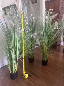 Artificial grass in pots