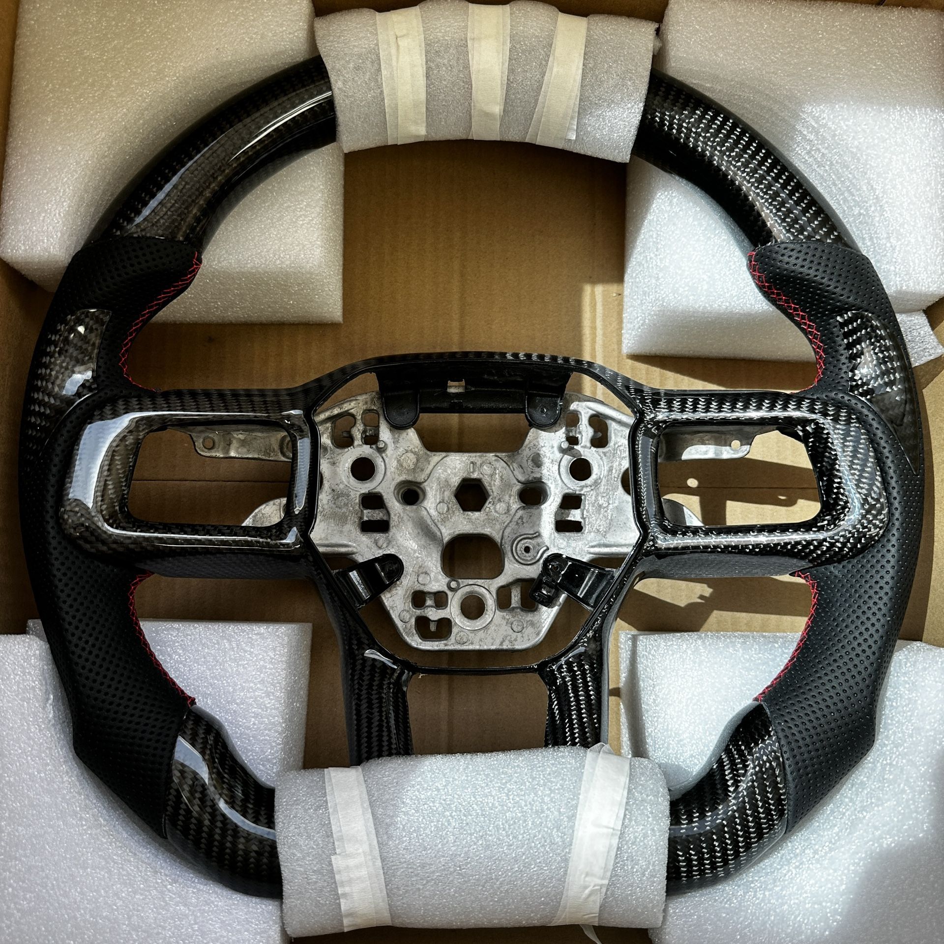 Brand New Real Carbon Fiber Steering Wheel Replacement for Ford Mustang:2018-2023
