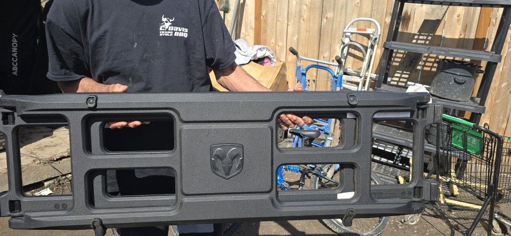 Mopar Truck Bed Extender