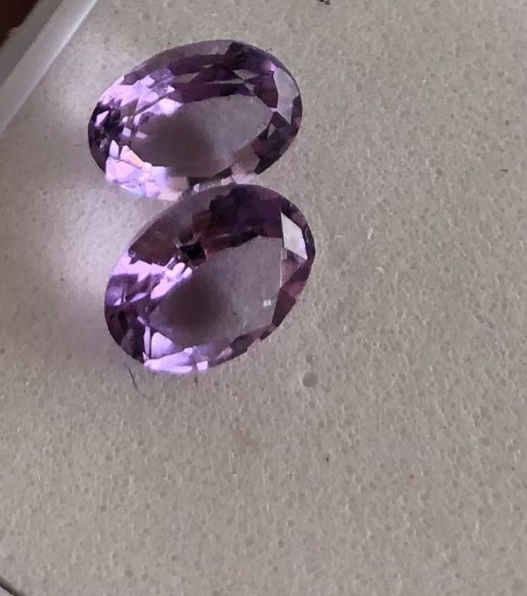 Pair Of Purple Amethyst 1.2 TCW 7x5mm Loose Gem Stones 