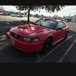 2004 Ford Mustang