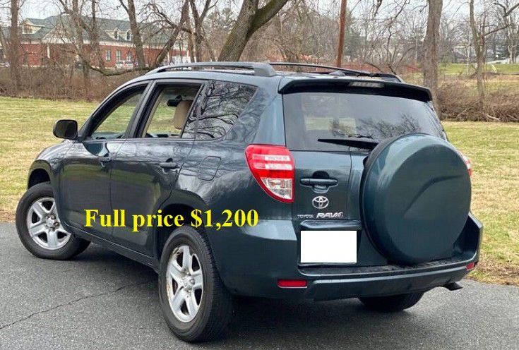 👑2010 Toyota RAV4 For Sale URGENT🎁. Is available Firm Price ＄1200