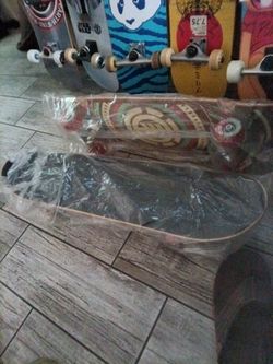 Skateboard s complete s new elements