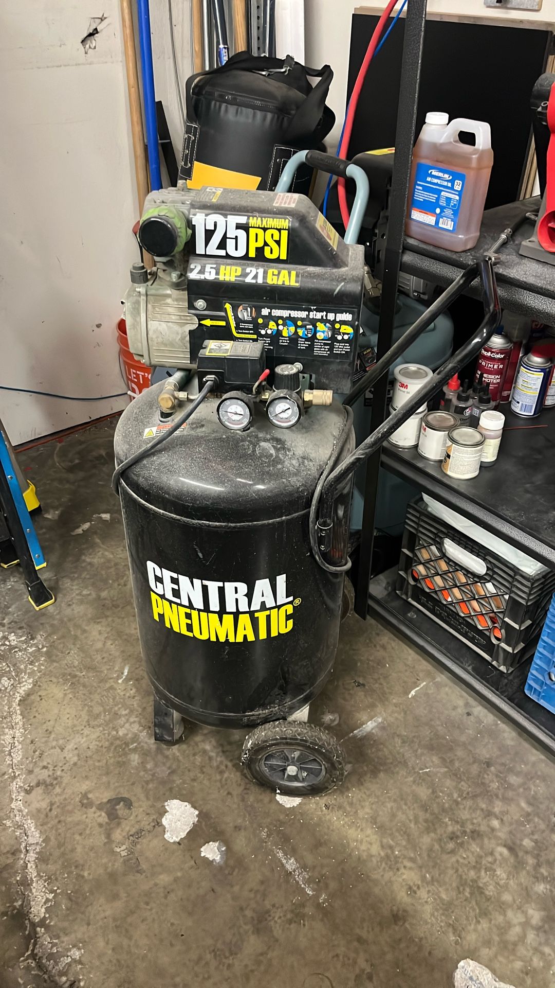 21 Gal 2.5 Hp Air Compressor. Works Great. OBO OBO OBO