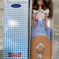 Vintage Little Debbie Barbie 1995 Collection Doll Serie II New With Box 