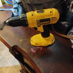 DeWalt Drill Driver 1/2 Item DC970