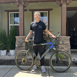Specialized Rock Hopper 23