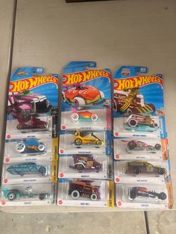 Hot Wheels Die-Cast Cars Lot of 12 all treasure hunts.