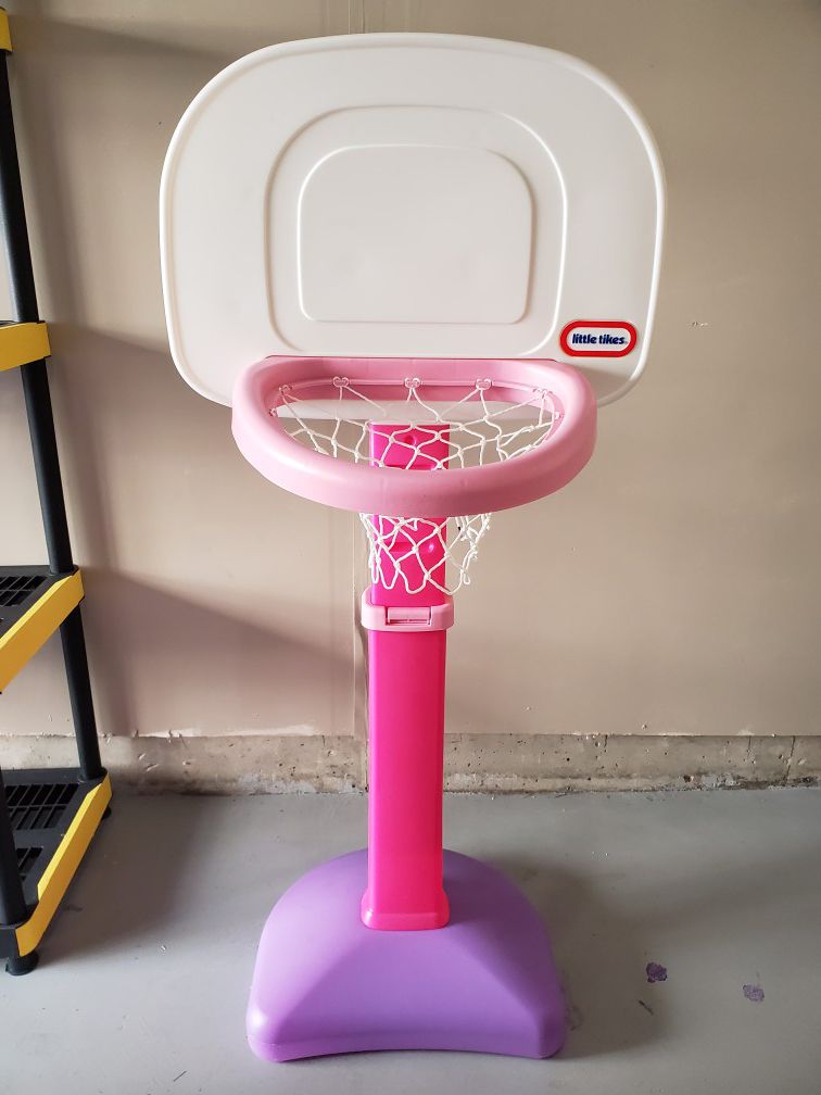 Little Tikes Basketball Court