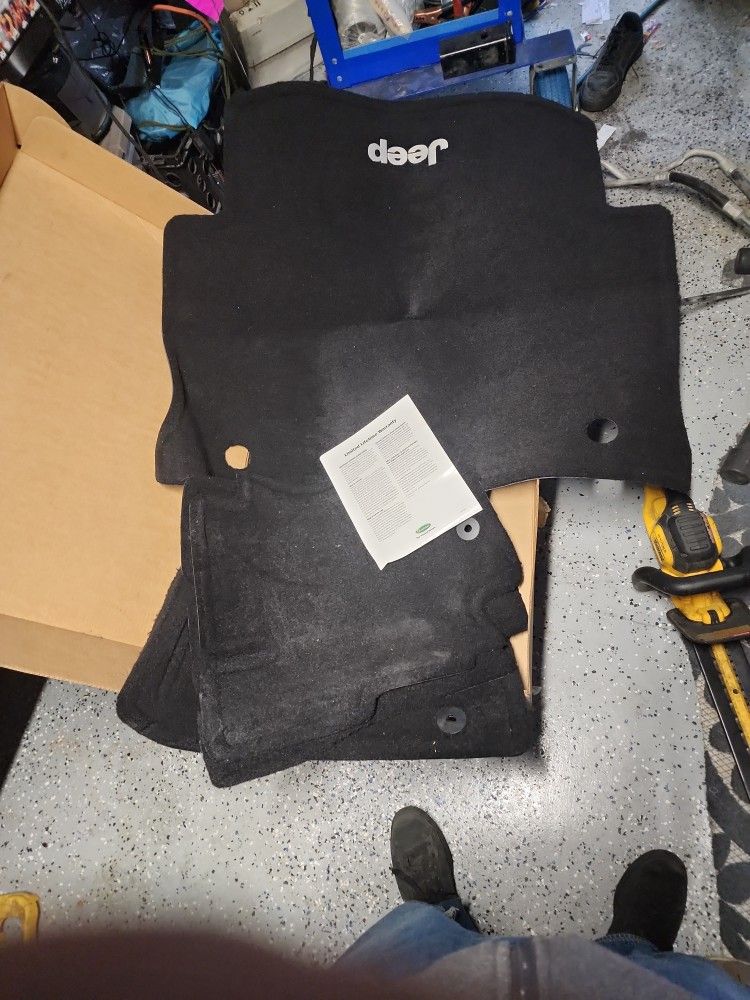 Jeep New Floor Matt's and Seat Covers