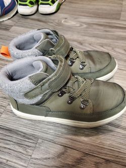 Boy/toddler army color shoes size 13