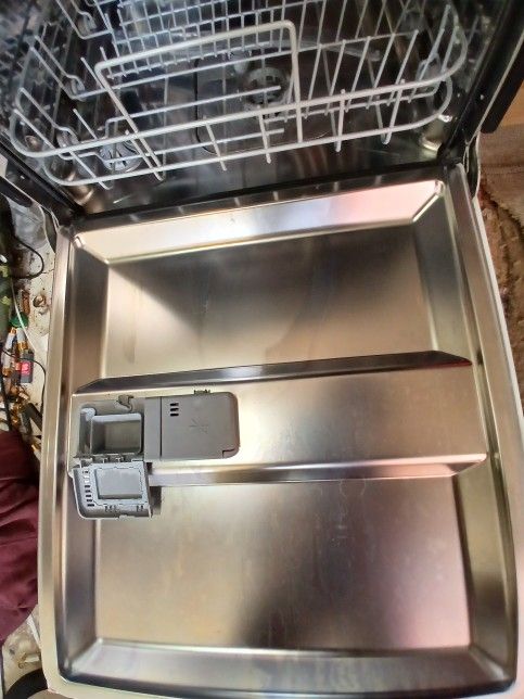 GE® ENERGY STAR® ADA Compliant DISHWASHER