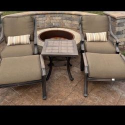 Beautiful Patio Furniture Set  16pc.                