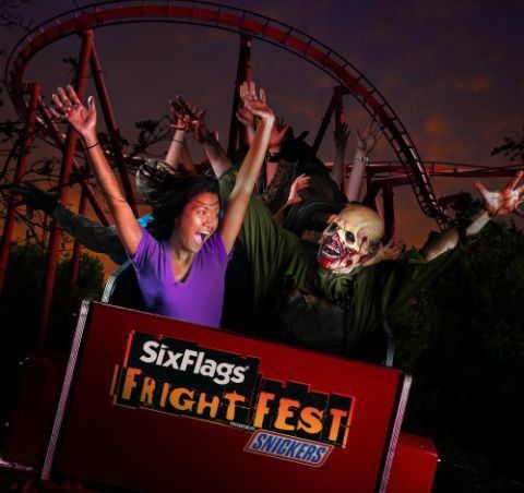 SIX FLAGS MAGIC MOUNTAIN FRIGHT FEST