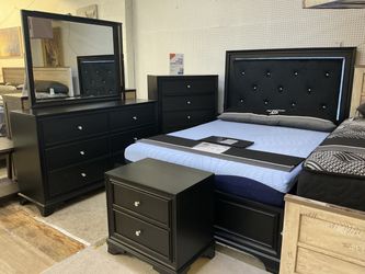 🔥 Queen Bedroom Set Special – $1,250 Plus Tax Cash Price 🔥