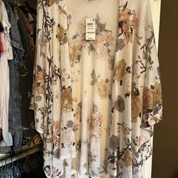 Beautiful, flowy, light Cardigan