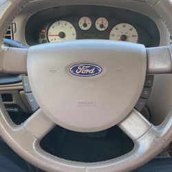 2006 Ford Taurus