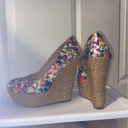 Floral wedges