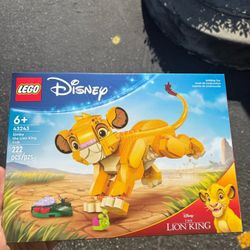 Lion King Simba Lego Set NEW!! 