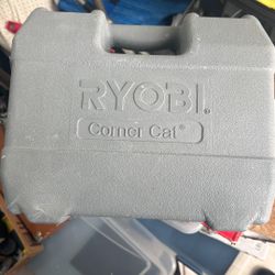 Ryobi Corner cat sander