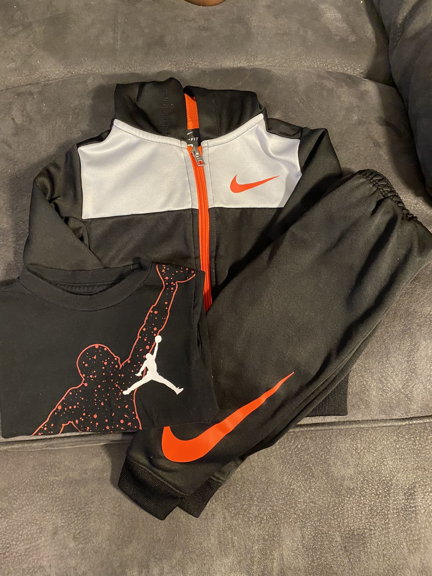 Nike Track Suit w/ T-shirt (Toddler)